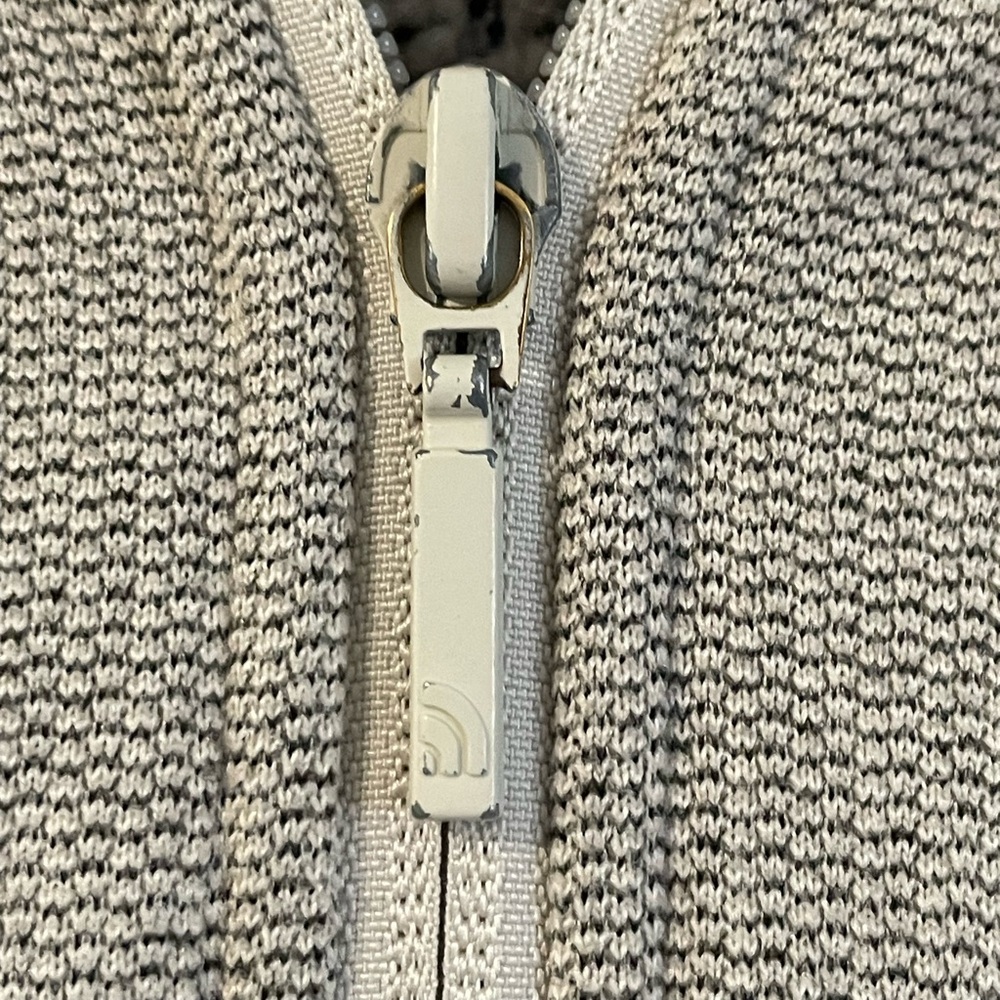 The North Face Furry Sherpa Full Zip. Neutral. Off White colorway. Size Medium - Picture 7 of 10